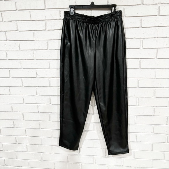 Fabletics Pants - Fabletics Women’s Faux Leather Joggers